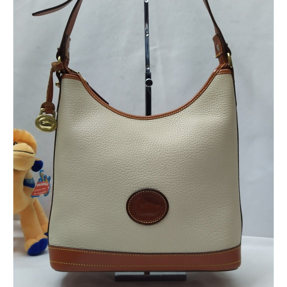 Dooney & Bourke Ivory Pebbled Leather Zipper Shoulder Bag - Vintage Made in USA - Picture 2 of 16